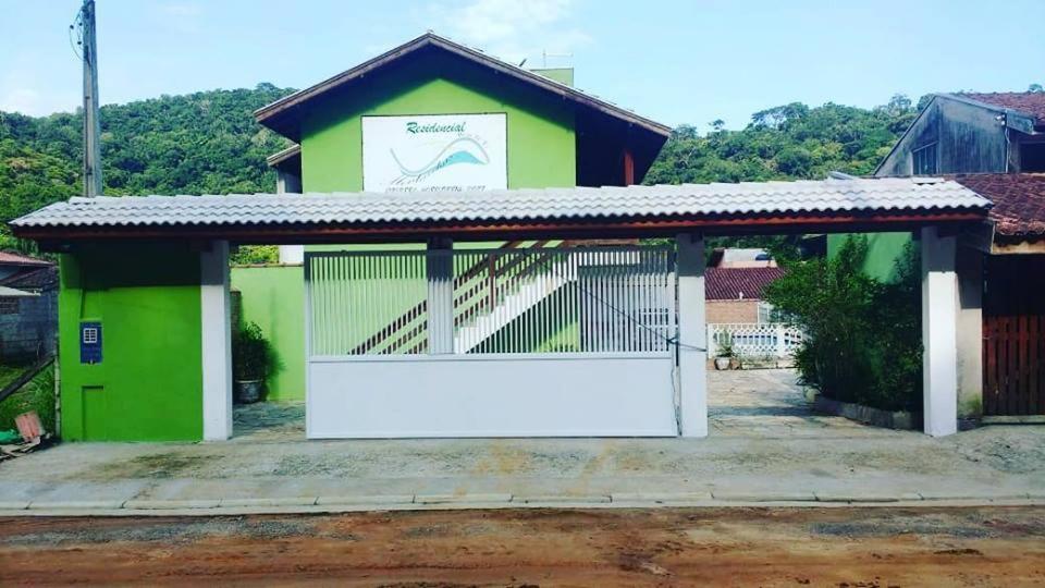 Montanhas Bem Te VI Hotel Карагуататуба Екстериор снимка